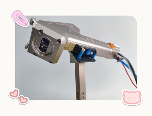 Goede prijs. State-of-the-art en veelzijdige laserreinigingsmachine 1500W 2000W Optioneel maximaal vermogen 2000W Reinigingsbreedte 300 mm Max online